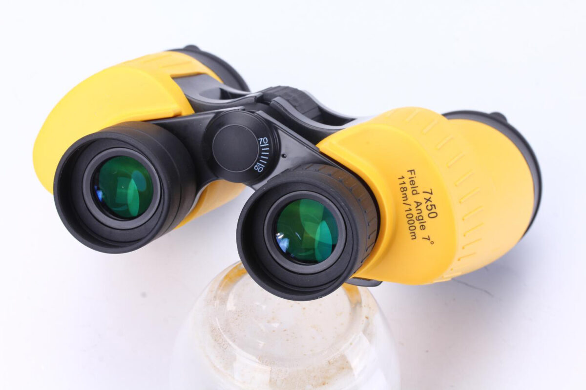 Binoculars magnification
